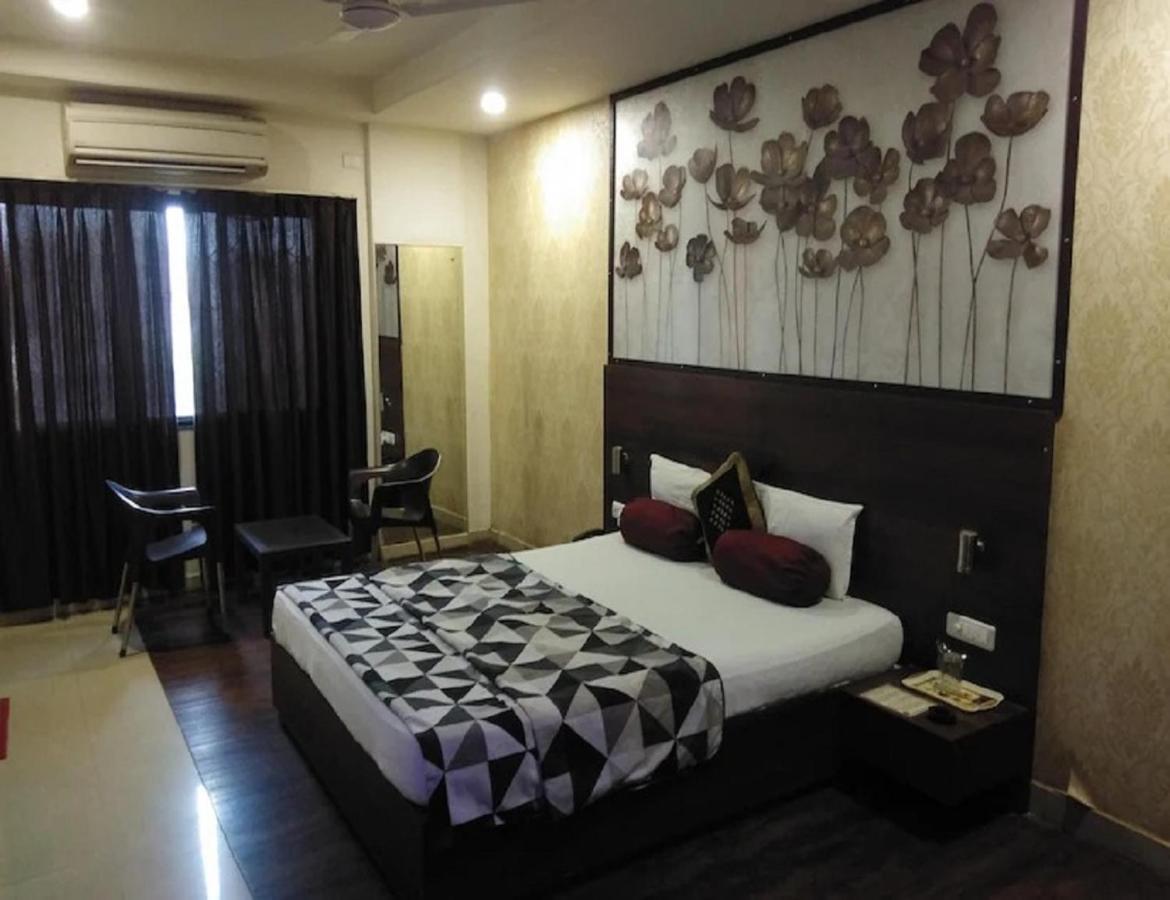 Hotel Babul Inn, Gondia Ngoại thất bức ảnh